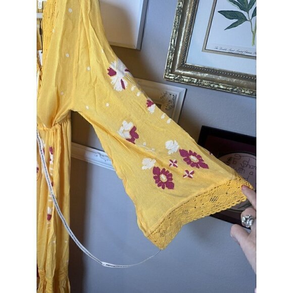 Frock & Frill Sunshine of Your Love Midi Dress - Picture 5 of 9